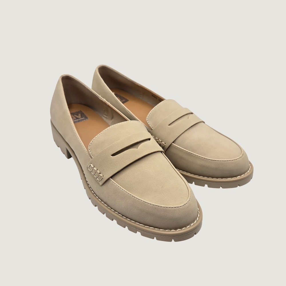 DV Dolce Vita Crisp Lug Loafer Dune Beige Slip On Penny Shoes Womens 10 NEW